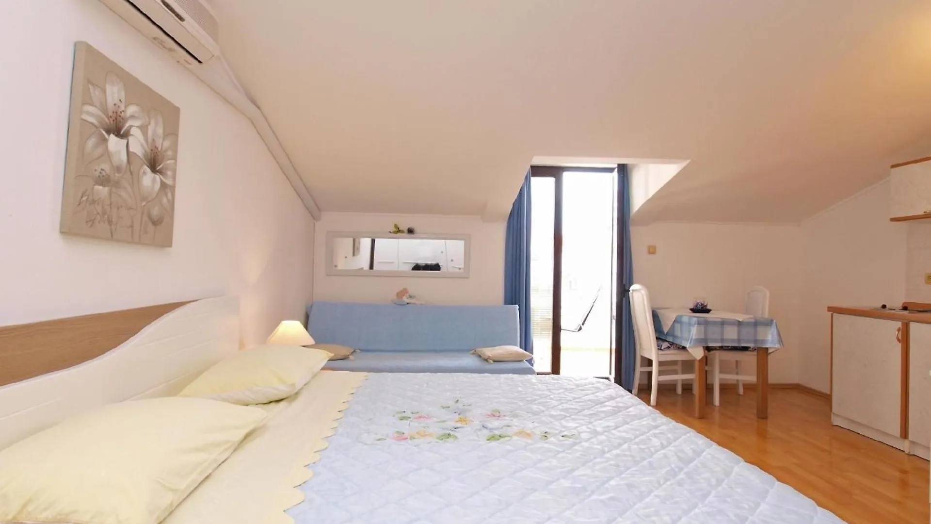 Apartment Ferienwohnung Fuer 2 Personen Ca 27 Qm In Rovinj, Istrien Istrische Riviera